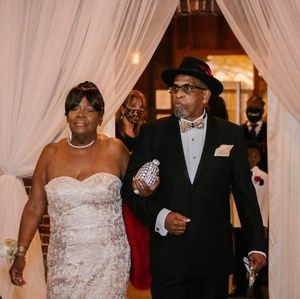 Meet your Posher, Denise